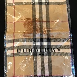 Burberry Scarf Nova Check Cashmere Camel